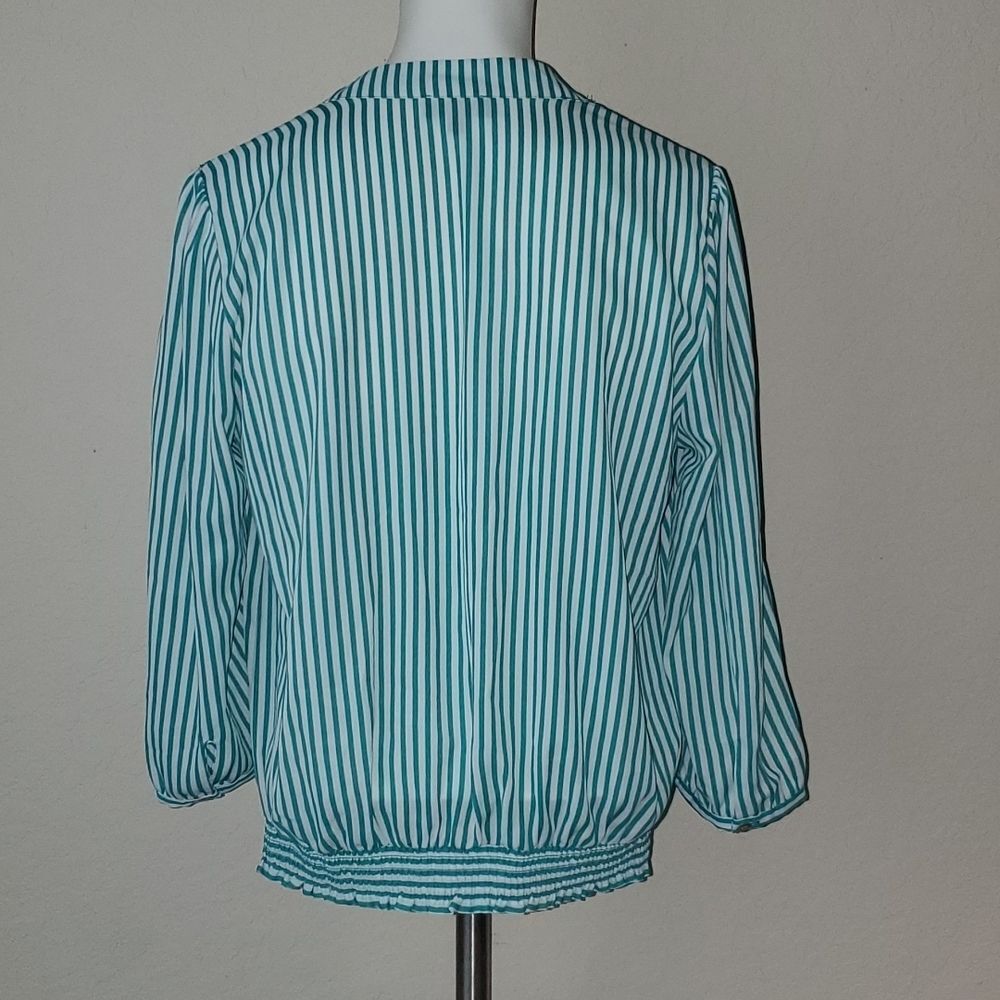 The Limited Teal Green Vertical Striped Tie Neck Blouse Size Medium 3/4 Sleeve - Picture 2 of 10